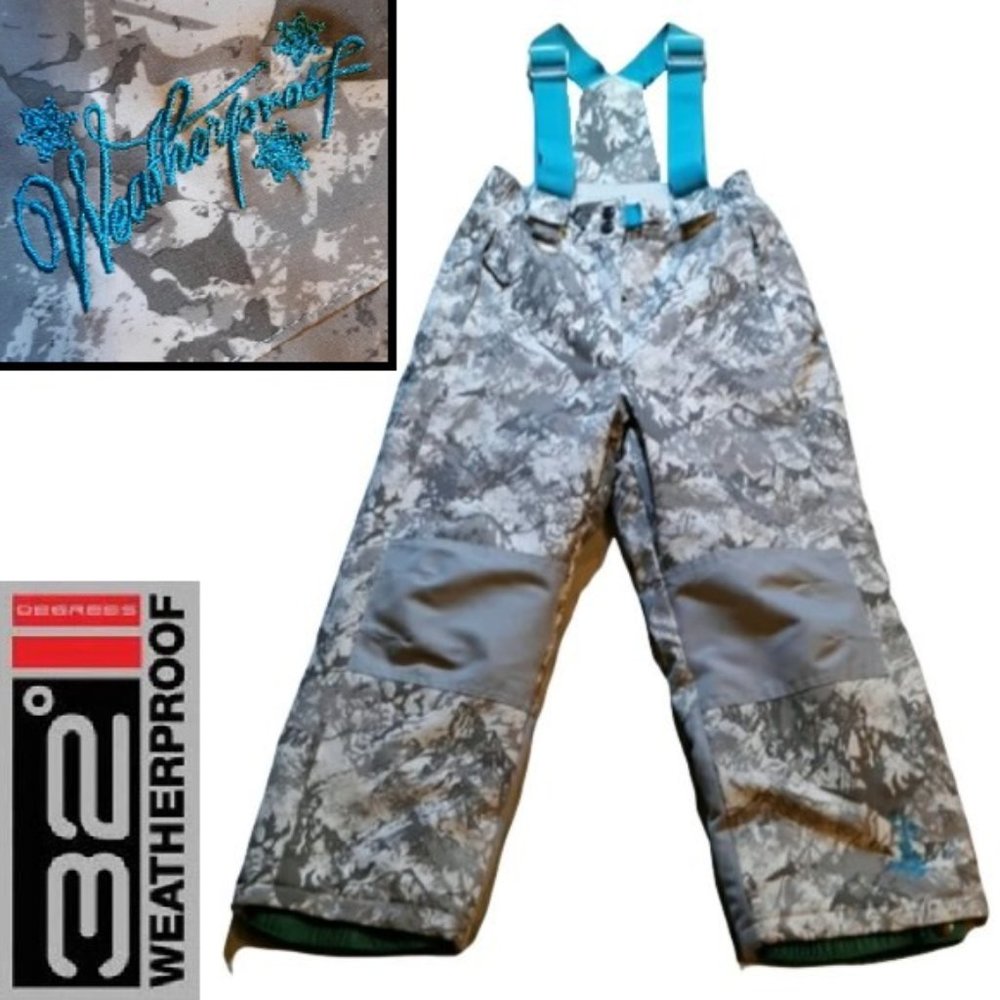 Camo pattern ski pants
